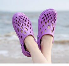 Load image into Gallery viewer, Men's Sandals Summer Hole Shoes Rubber Garden Shoes Black Beach Flat Sandals Beach Slippers Pool Water Sandals With Comfortable Arch Support Summer House Slippers Lightweight Sandals
