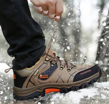 Load image into Gallery viewer, Men's Winter Snow Boots Waterproof Leather Sports Super Warm Men's Boots Outdoor Hiking Boots Work Travel Shoes Trail Climbing Shoes Lace Up Anti-Slip Waterproof Working Outdoor Boots

