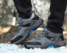 Load image into Gallery viewer, Men's Winter Snow Boots Waterproof Leather Sports Super Warm Men's Boots Outdoor Hiking Boots Work Travel Shoes Trail Climbing Shoes Lace Up Anti-Slip Waterproof Working Outdoor Boots
