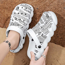 Load image into Gallery viewer, Mens Slippers Summer Flip Flops Sandals Fitness Fashion Garden Clogs Classic Mules Anti-Skid Rubber Sole Slip On Summer Mens Clogs
