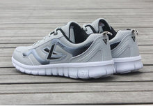 Load image into Gallery viewer, Mens Sport Running Sneakers Breathable Mesh Fashion Men Light Trainers Sneakers Mens Running Light Breathable Shoes Light Weight Running Sneakers
