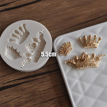 Load image into Gallery viewer, Mini Crown Silicone Mold Creative Cake Decoration Tool Practical Cake Mold Chocolate Mold Baking Tool Accessories Cake Tool Crown Fondant Silicone Molds Chocolate Candy Cake Decorating Tools Cake Supplies
