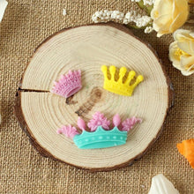 Load image into Gallery viewer, Mini Crown Silicone Mold Creative Cake Decoration Tool Practical Cake Mold Chocolate Mold Baking Tool Accessories Cake Tool Crown Fondant Silicone Molds Chocolate Candy Cake Decorating Tools Cake Supplies
