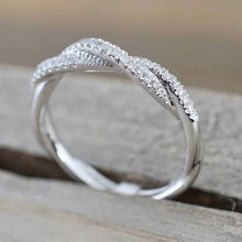 Load image into Gallery viewer, Minimalism 925 Silver Zirconia Twist Ring
