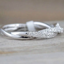 Load image into Gallery viewer, Minimalism 925 Silver Zirconia Twist Ring
