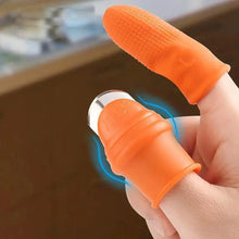 Load image into Gallery viewer, Multi-Functional 1 Set Silicone Finger Protector With Blade For Fruits Vegetable Thumb Knife Finger Guard Kitchen Accessories
