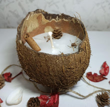 Load image into Gallery viewer, Natural Coconut Shell Decorative Scented Candle Wood Wicked Coconut Scented Candle Natural Coconut Shell  Eco Friendly Ideal for Home and Beach Décor Aromatherapy Candle
