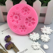 Load image into Gallery viewer, New 3D Flower Silicone Molds Fondant Craft Cake Candy Chocolate Sugarcraft Ice Pastry Baking Tool Mould Soap Mold Cake Decorator Flower Fondant Cake Mold
