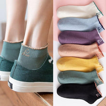 Load image into Gallery viewer, New 5pairs/lot Mixed Colors Ankle Socks Summer Sport Fashion Funny Underwear Women Breathable Soft Combed Out Of Pure Cotton Breathable Socks For Men And Women
