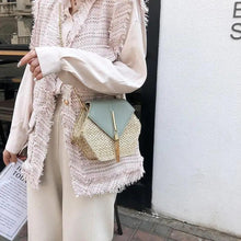 Load image into Gallery viewer, New Famous Mulit Style Straw+leather Handba For Women And Girls  New Fashion Summer Bag Handmade Woven Beach Circle Shoulder Bag
