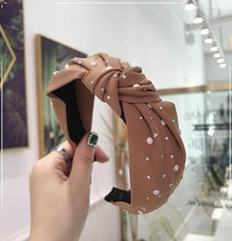 Load image into Gallery viewer, New Fashion Girls Headband Handmade Shining Pearls Rhinestone Ornament Hairband Women Middle Knot Turban Gorgeous Hair Accessories For Women
