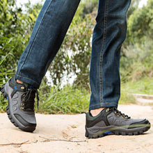 Load image into Gallery viewer, New Fashion Outdoors Men's Sneakers Waterproof Shoes Mens Casual Shoe Waterproof Hiking Boots Outdoor Lightweight Shoes Outdoor Walking Lace Up Anti-Slip Casual Shoes
