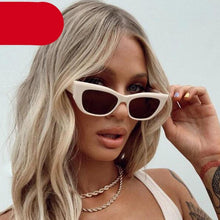 Load image into Gallery viewer, New Luxury Cat Eye Sunglasses For Women Eyewear For  Women/Men Stylish Pink Sun Glasses For  Women Beautiful Design Sunglasses UV400 Protection Lenses Ladies Fashion Retro Sun Glasses

