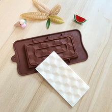 Load image into Gallery viewer, New Silicone Chocolate Mold Triangular Baking Tools Non-Stick Silicone Cake Mould Jelly Candy 3D Molds Kitchen Accessories Break Apart Chocolate Molds Silicone Deep Candy Bar Molds Silicone Shapes

