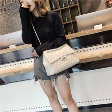 Load image into Gallery viewer, Women Pu Leather Shoulder Bag Fashionable Designer Luxury Female Large Capacity Crossbody Bag
