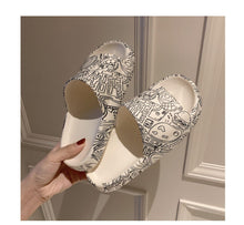 Load image into Gallery viewer, New Stylish Sandals Slip-Proof Thick-Soled Indoor Outdoor Slippers Men Flip Flops House Sleepers House Shoes Non-Slip Bath Shower Shoes Platform Slides Quick Dry Slippers

