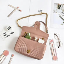 Load image into Gallery viewer, New Vintage Style 4 In 1 Makeup Brushes For Foundation, Eyebrow Shadow, Eyeliner Blush Powder, Brush Cosmetic And Concealer Professional Makeup Brush
