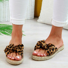 Load image into Gallery viewer, New Women Cute Slippers Open Toe  Casual Shoes Outdoor Beach Flops Unisex Cute Soft Sole Indoor Bedroom Slippers Beautiful Comfort Slip-On House Shoes Spa Sandals For Indoor Outdoor Anti-Skid Sole
