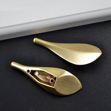 Load image into Gallery viewer, Nordic Style Solid Brass Gold Leaf Shaped 32mm Cabinet Knob Door Pulls Furniture Handles Knob Cabinet Knob Door Pulls Nordic Style Furniture Handles Knob Creative Light Luxury Handle Golden Leaf Handle Wardrobe Shoe Cabinet Bathroom Cabinet Handle
