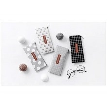 Load image into Gallery viewer, Office Simple Print Stationery Pencil Case Classic Design Pencil Pouch Simple Storage Bag
