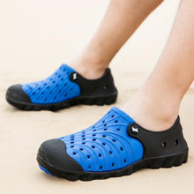 Load image into Gallery viewer, Outdoor Men Sandals Summer Hole Shoes Rubber Clogs Men Garden Shoes Black Beach Sandals Slippers Breathable Lightweight Sandals Unisex Beach Quick Drying Sandals Couple Outdoor Slippers
