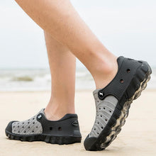 Load image into Gallery viewer, Outdoor Men Sandals Summer Hole Shoes Rubber Clogs Men Garden Shoes Black Beach Sandals Slippers Breathable Lightweight Sandals Unisex Beach Quick Drying Sandals Couple Outdoor Slippers
