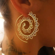 Load image into Gallery viewer, Oval Spiral Exaggerated Swirl Gear Heart Shape Earrings
