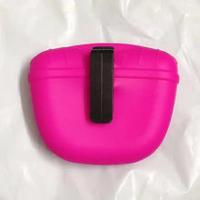 Load image into Gallery viewer, Portable Dog Training Treat Pouch Substantial Clip Cool Outdoor Feed Storage Pouch Waist Bags For Pets
