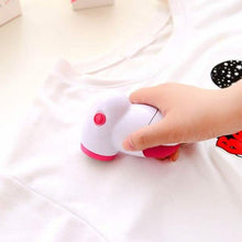 Load image into Gallery viewer, Portable Electric Clothes Fabric Shaver Hair Ball Trimmer
