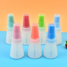 Load image into Gallery viewer, Portable Silicone Oil Bottle with Brush Oil Dispenser Liquid Oil Pastry Kitchen Baking BBQ Tool Kitchen Tools BBQ Baking Gadgets Silicon Oil Bottle Brush  Baking or Grilling Frying BBQ
