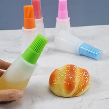 Load image into Gallery viewer, Portable Silicone Oil Bottle with Brush Oil Dispenser Liquid Oil Pastry Kitchen Baking BBQ Tool Kitchen Tools BBQ Baking Gadgets Silicon Oil Bottle Brush  Baking or Grilling Frying BBQ
