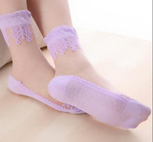 Load image into Gallery viewer, Summer Ladies Lace Embroidery Silk Transparent Glass Crystal Stretch Women Socks Breathable See Through Socks Ankle Socks For Women
