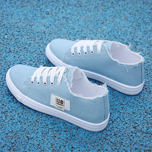 Load image into Gallery viewer, Women Casual New Spring Sneakers Fashion Embroidered White Sneakers Breathable Flower Lace-Up Leather Casual Sports Flat Low Top Sneaker
