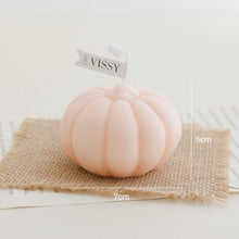 Load image into Gallery viewer, Pumpkin Candle Creative Handmade Aromatherapy Candle Pumpkin Candle Fall Candle Gift Set For Women Aromatherapy Candle Gift For Halloween Decorations Candle Photo Home Restaurant Hotel Decoration
