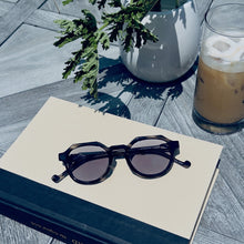 Load image into Gallery viewer, Paul
