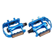Load image into Gallery viewer, Reflective Setting On Both Sides All-aluminum Large Pedal Bicycle Universal Non-slip Pedal Riding Equipment Bike Pedals Mountain Road Bicycle Flat Pedal-Universal Lightweight Aluminum Alloy Platform Pedal For Travel Cycle-Cross The Road
