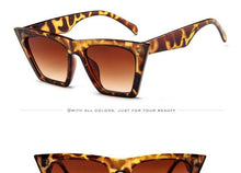 Load image into Gallery viewer, Retro Aviator Oversized Square Classic Alloy Frame glasses Sunglasses For  Women/Men Luxury Glasses For Women Eyewear Women
