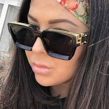 Load image into Gallery viewer, Retro Aviator Square Classic Alloy Frame glasses Classic Sunglasses For Male  Square Shape Sunglasses For Female HD Polarized UV400 Protection Sunglasses
