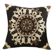 Load image into Gallery viewer, 100% Cotton Embroidery Flower Pattern Pillow Cover Home Decoration Sofa Cushion Cover Housewarming Gift Pillow Case Decorative Embroidered Pillow Cover Handmade Cotton Cover For Throw Pillows Beautiful Modern Floral Patterns 45x45cm
