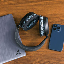 Load image into Gallery viewer, Sennheiser Momentum 4 Earpads - WC FreeZe Cooling Gel
