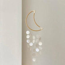 Load image into Gallery viewer, Shell Wind Chime Room Decoration Hanging Wind chime Outdoor Decoration, Bamboo Wind Chimes Unique Outdoor Handmade Chimes as Memorial Gift for Mom Family Wall Pendant Home Office
