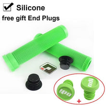 Load image into Gallery viewer, Silicone Bicycle Grips Road Bike Handlebar Grip With Rubber Handle Bar End Plug Bicycle Silicone Foam Grips Memory Foam Technology And Ergonomic Design Anti-Slip Shockproof And Weather Resistant Bicycle Handles
