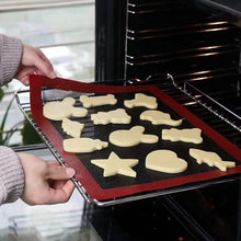 Load image into Gallery viewer, Silicone Grill Mat 30X40cm Baking Mat Breathable BBQ Cookie Bread Mat Oven Microwave High Temperature Baking Kitchen Tools  Silicone Baking Mat Sheet Non-Slip Washable Reusable Baking Mat Washable Reusable Non-Stick Mat Liner For BBQ Black Mat For BBQ
