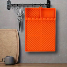 Load image into Gallery viewer, Silicone Grill Mat with Side Shelf
