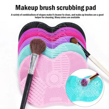 Load image into Gallery viewer, Silicone Makeup Brush Cleaning Pad -  Portable Makeup Cleaning Washing Tool Scrubber
