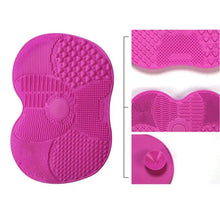 Load image into Gallery viewer, Silicone Makeup Brush Cleaning Pad -  Portable Makeup Cleaning Washing Tool Scrubber
