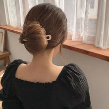 Load image into Gallery viewer, Simple Women Hair Stick Vintage Hair Clip Hairstyle U Shape Design Hairpin Girl Ponytail Hair Accessories
