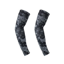 Load image into Gallery viewer, Sports Compression Arm Sleeve Basketball Cycling Arm Warmer Long Sun Sleeves For Men &amp; Women Perfect For Cycling Driving Running Basketball Football &amp; Outdoor Activities Summer Running UV Protection Volleyball Arm Covers

