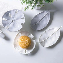 Load image into Gallery viewer, Starfish Soap Dish Leaf Shape Soap Drain Tray Creative Soap Holder Jewelry  Storage Plate Tray Container Bathroom Accessories Soap Container Leaf Shape Soap Dish Exquisite Soap Drain Tray Creative Soap Holder Jewelry Storage Plate Tray Container Bathroom
