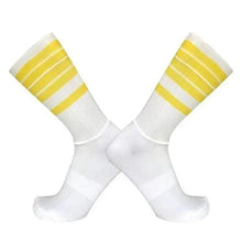 Load image into Gallery viewer, Stylish Summer  Breathable Cycling Socks For Men Anti Slip Seamless Sports Cycling Socks For Men Modern Design Running Sports Socks
